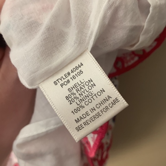 Skies Are Blue NWT floral Top |‎ Small - Picture 4 of 4